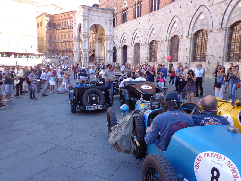 T9-Siena Toskana - Gran Premio Nuvolari - Campo mit Oldtimern