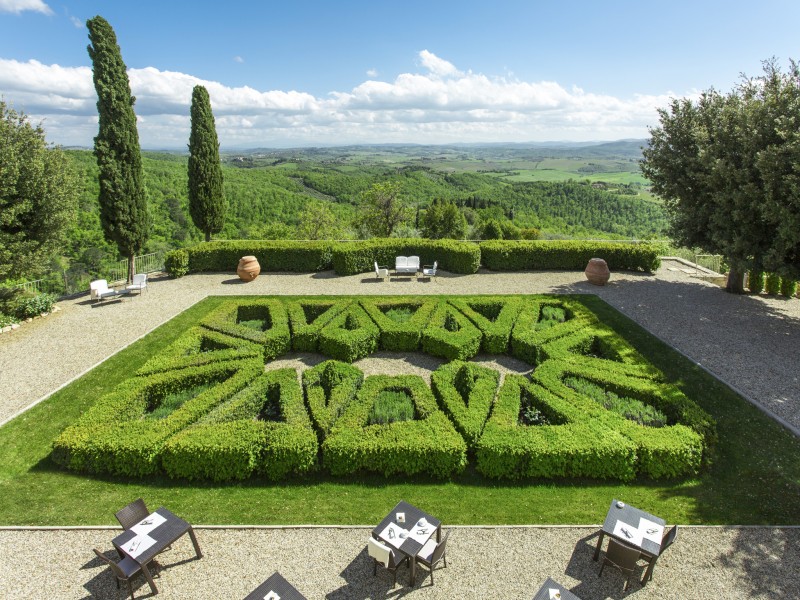 Castello La Leccia - Außenanlage