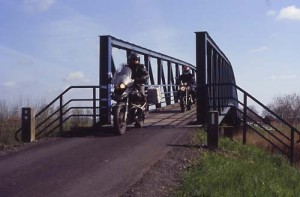 R66-motorrad-brücke