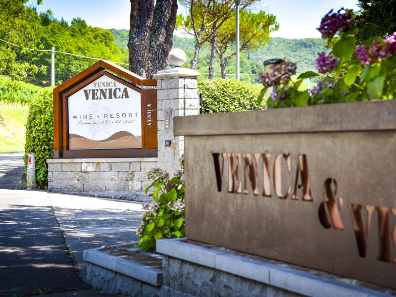 VENICA & VENICA _Wine Resort _Dolegna del Collio _Benvenuti _4500x3000 _Photo -®Carola Nitsch