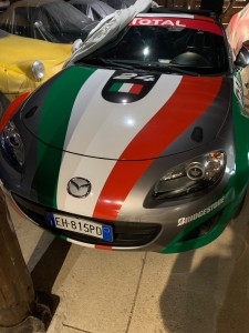 Miataland -Mazda-Rennwagen mit Straßenzulassung