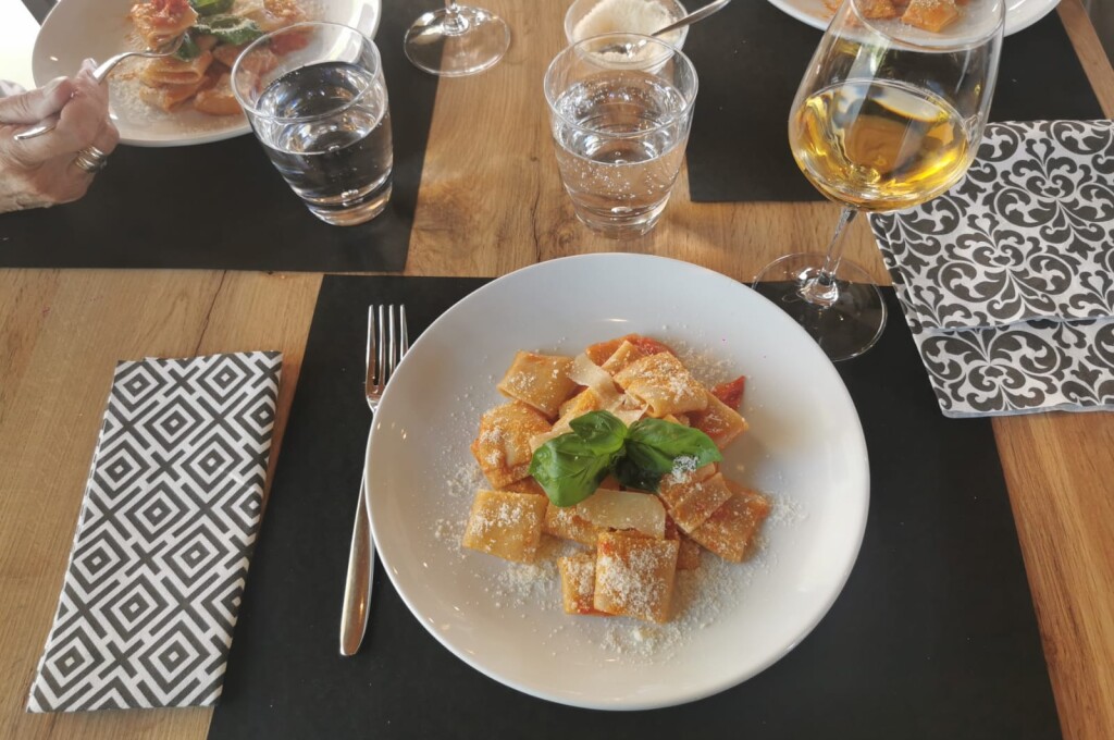 Umbrien - Poggio Falcone - Pranzo mit Paccheri